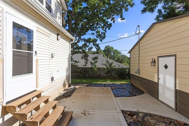 528 N White Avenue, Kansas City, MO 64123