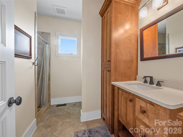 197 Arlys Lane, Tryon, NC 28782