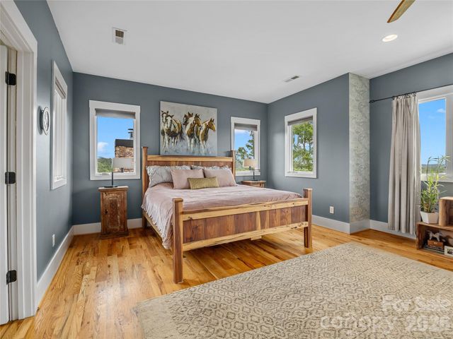 197 Arlys Lane, Tryon, NC 28782