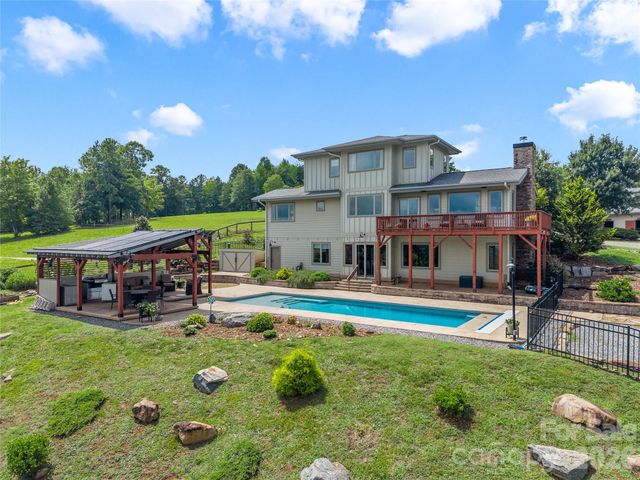 197 Arlys Lane, Tryon, NC 28782