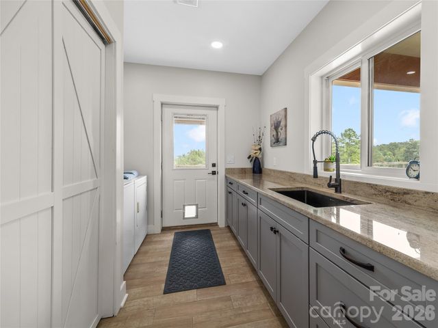 197 Arlys Lane, Tryon, NC 28782