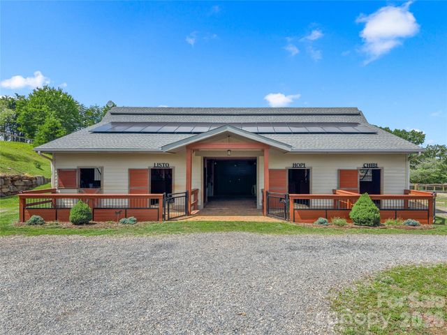 197 Arlys Lane, Tryon, NC 28782