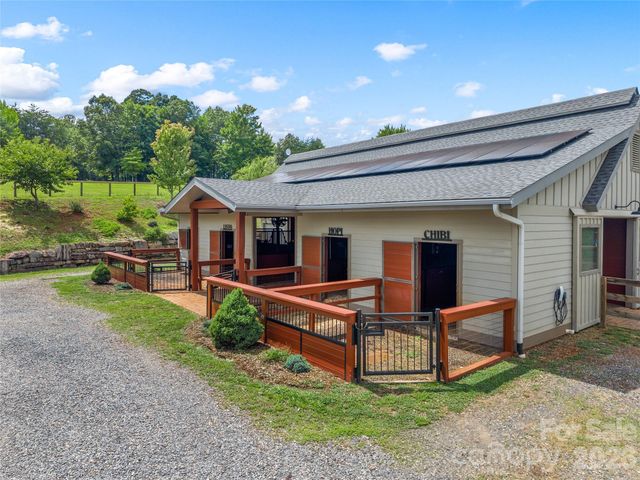 197 Arlys Lane, Tryon, NC 28782