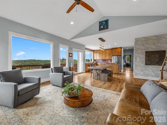 197 Arlys Lane, Tryon, NC 28782