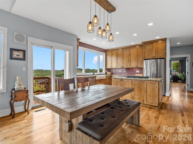 197 Arlys Lane, Tryon, NC 28782