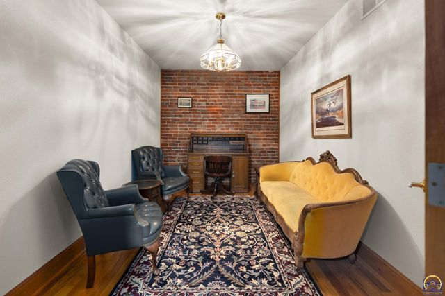 110 W 5th ST, Holton, KS 66436