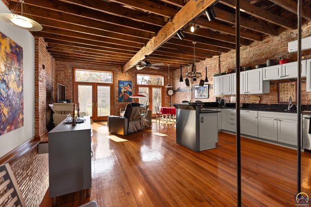 110 W 5th ST, Holton, KS 66436