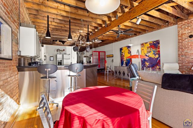 110 W 5th ST, Holton, KS 66436