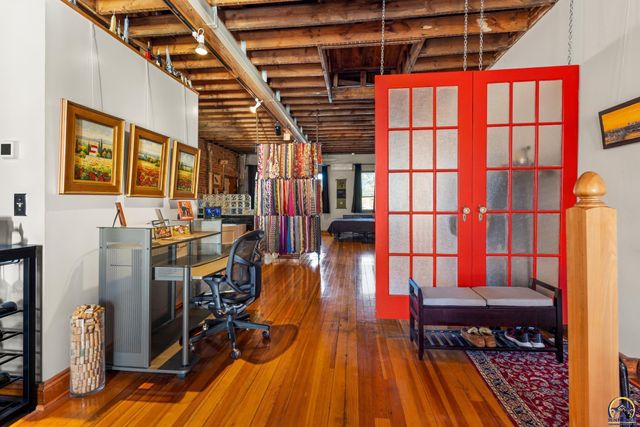 110 W 5th ST, Holton, KS 66436