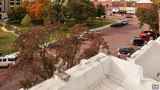 110 W 5th ST, Holton, KS 66436