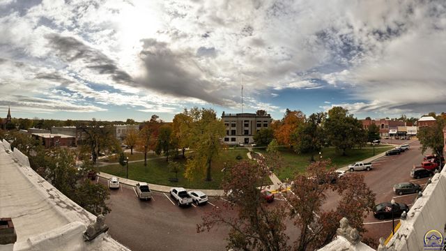 110 W 5th ST, Holton, KS 66436