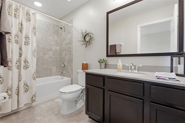 2374 KENNINGTON COVE, Deland, FL 32724