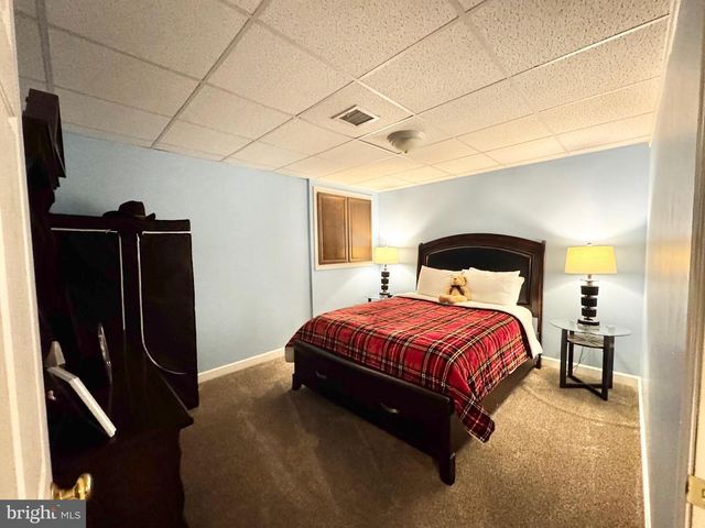 381 BENYOU LN, New Cumberland, PA 17070