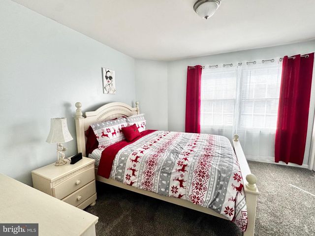 381 BENYOU LN, New Cumberland, PA 17070