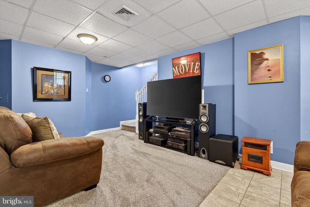 381 BENYOU LN, New Cumberland, PA 17070