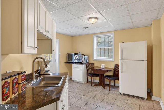 381 BENYOU LN, New Cumberland, PA 17070