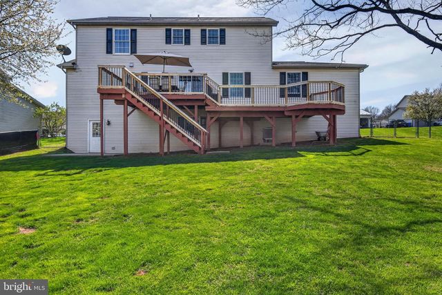 381 BENYOU LN, New Cumberland, PA 17070