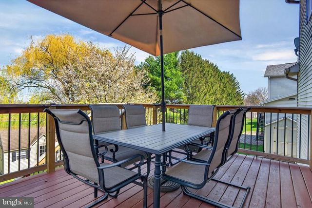 381 BENYOU LN, New Cumberland, PA 17070