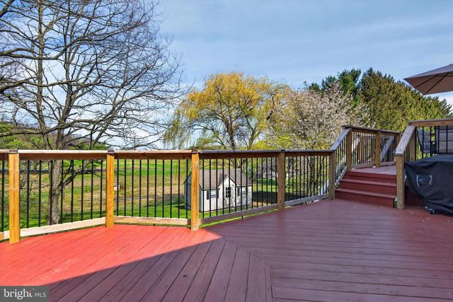 381 BENYOU LN, New Cumberland, PA 17070
