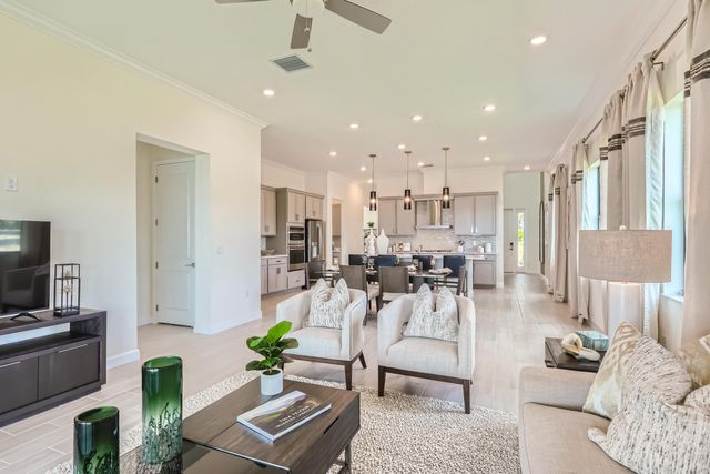 470 SE Fascino Circle, Port St. Lucie, Port St Lucie, FL 34984