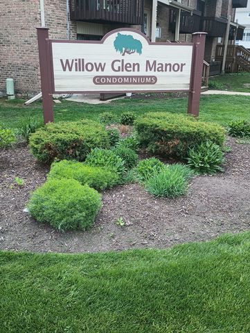 266 12th Street 3B, Wheeling, IL 60090