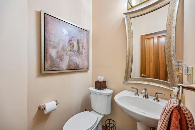 8310 Dublin Road, Powell, OH 43065