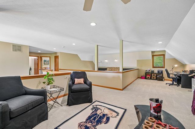 8310 Dublin Road, Powell, OH 43065