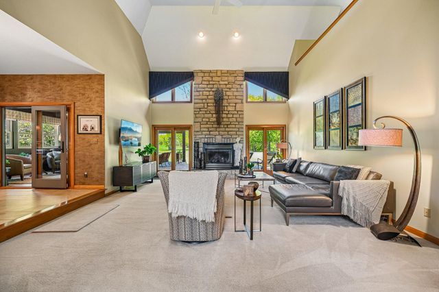 8310 Dublin Road, Powell, OH 43065