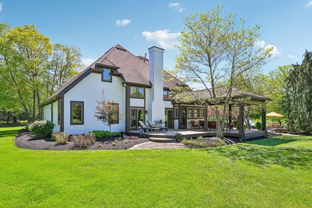 8310 Dublin Road, Powell, OH 43065