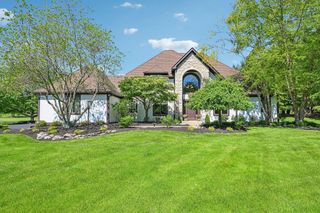 8310 Dublin Road, Powell, OH 43065