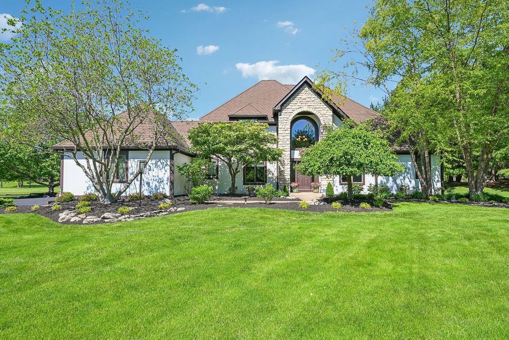 8310 Dublin Road, Powell, OH 43065