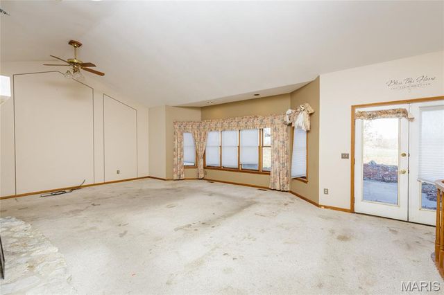 2677 Eisenbath Road, O'fallon, MO 63366