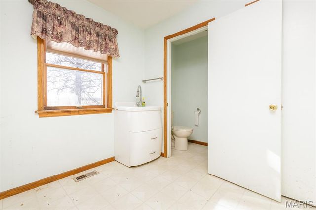 2677 Eisenbath Road, O'fallon, MO 63366