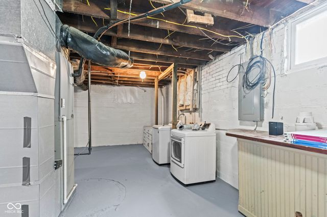 2115 Irwin Drive, Columbus, IN 47201