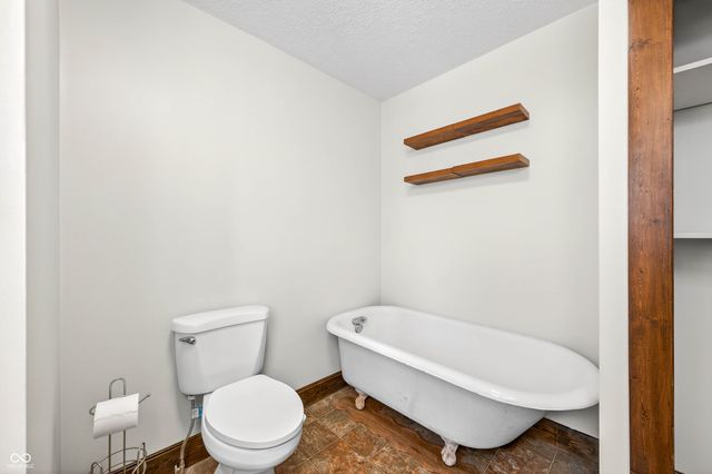 2115 Irwin Drive, Columbus, IN 47201