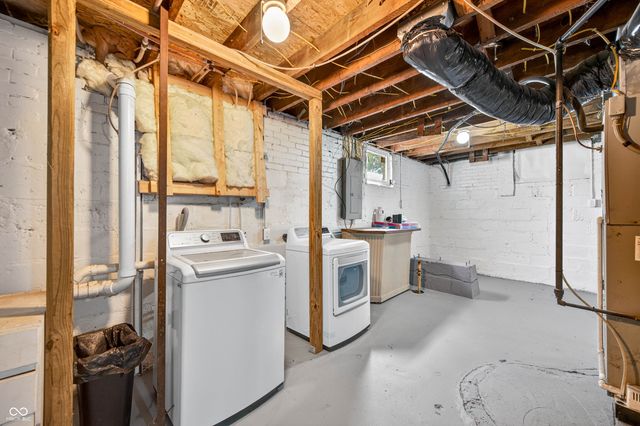 2115 Irwin Drive, Columbus, IN 47201