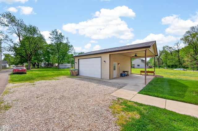 2115 Irwin Drive, Columbus, IN 47201