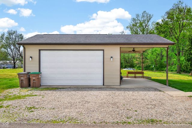 2115 Irwin Drive, Columbus, IN 47201