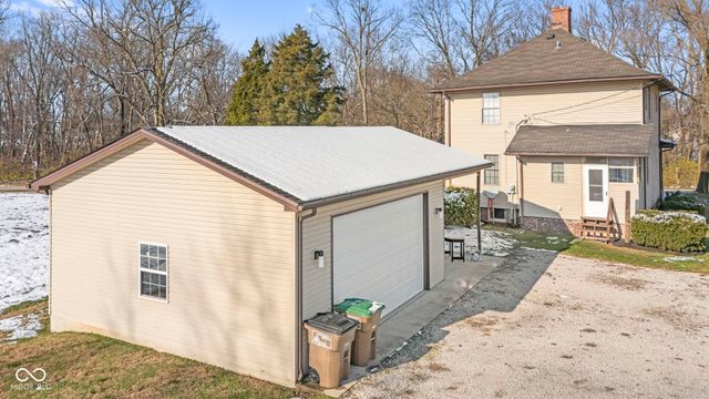 2115 Irwin Drive, Columbus, IN 47201