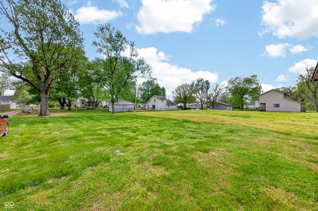 2115 Irwin Drive, Columbus, IN 47201