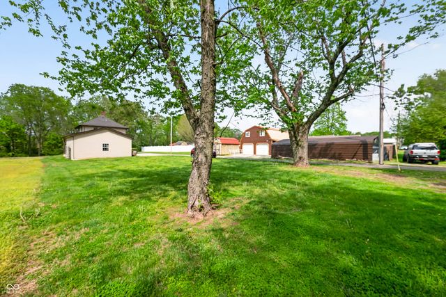 2115 Irwin Drive, Columbus, IN 47201