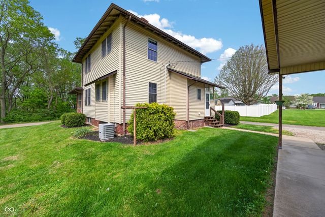 2115 Irwin Drive, Columbus, IN 47201