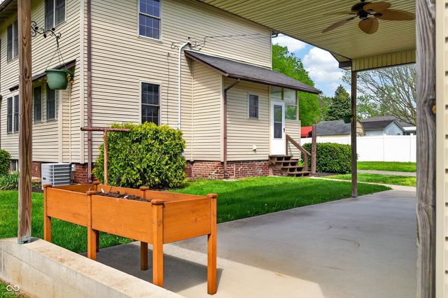 2115 Irwin Drive, Columbus, IN 47201