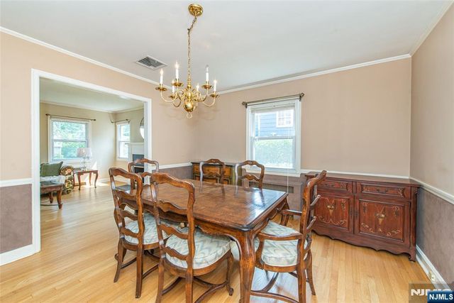 19 Essex Road, Essex Fells, NJ 07021