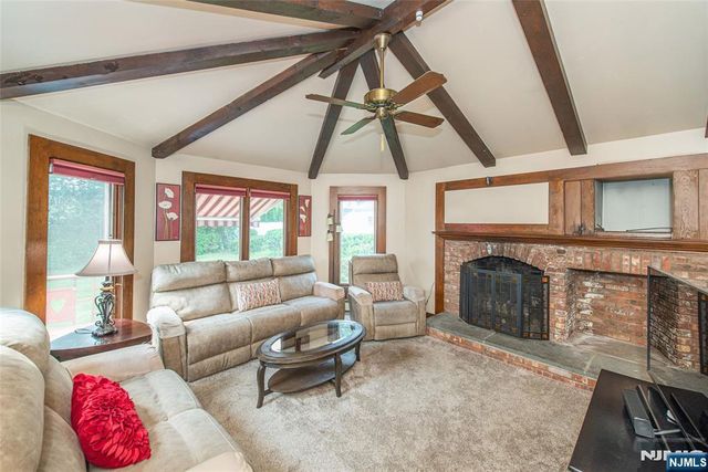 19 Essex Road, Essex Fells, NJ 07021