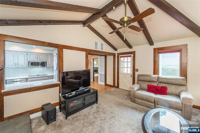 19 Essex Road, Essex Fells, NJ 07021