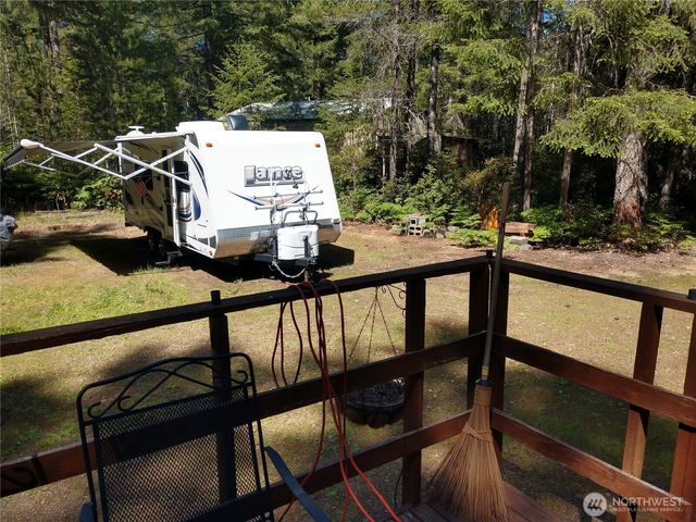 221 NE Madrona Avenue, Tahuya, WA 98588