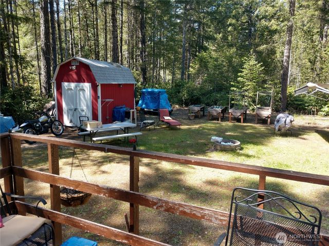 221 NE Madrona Avenue, Tahuya, WA 98588
