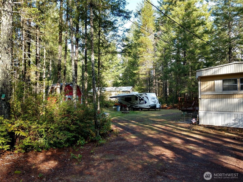 221 NE Madrona Avenue, Tahuya, WA 98588