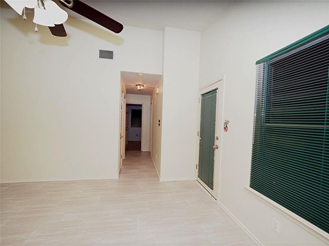 1161 Kentra DR W, Pflugerville, TX 78660